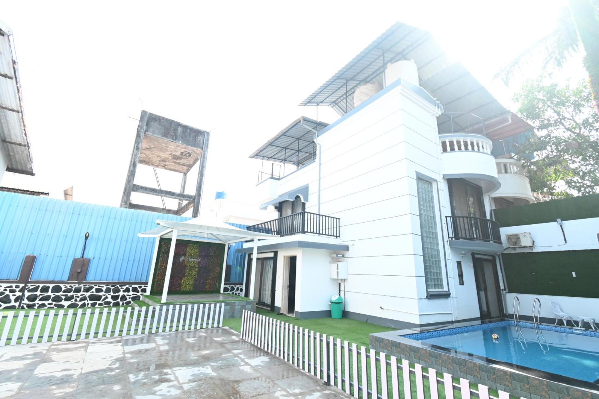 Emerald Villa 로나발라 외부 사진